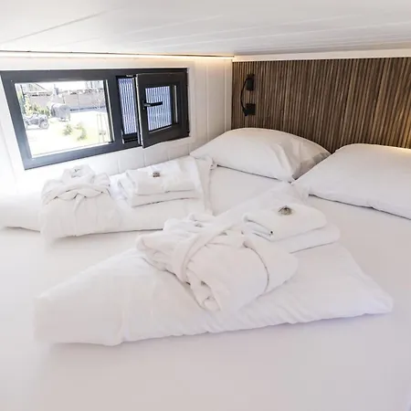 Arietes Marmont Tiny 3*